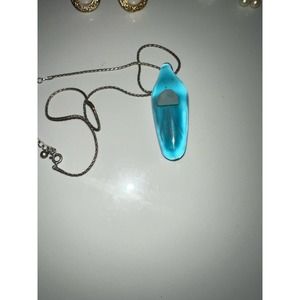 Jelly fish Glow in UV light neckless